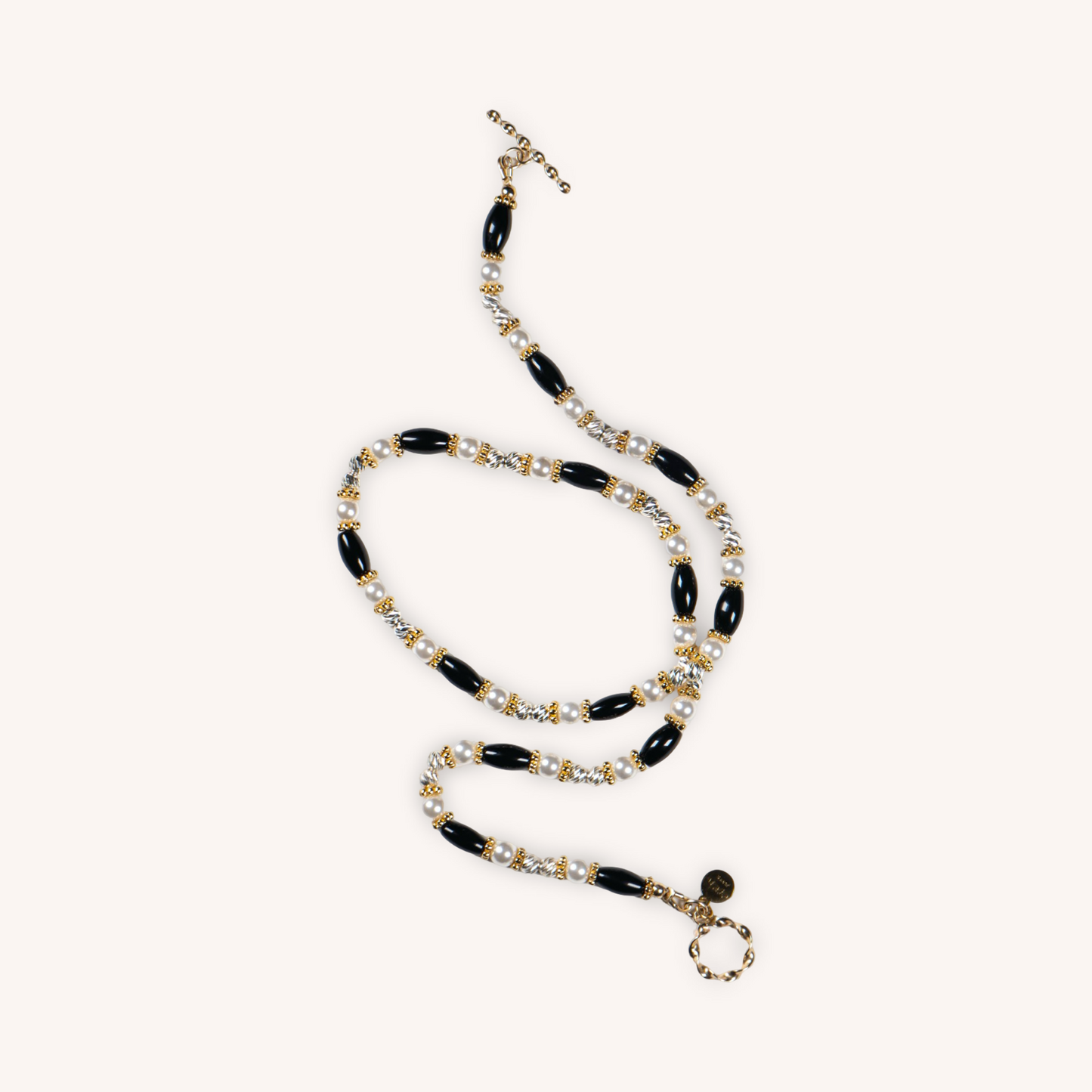 Milo pearls and onyx beads necklace