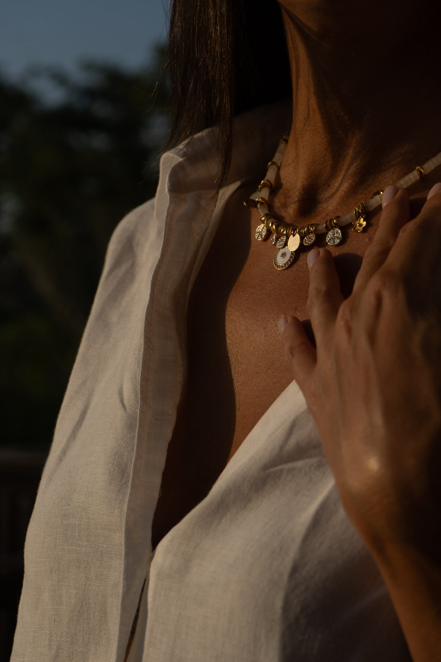APHRODITA white quartz stone and gold-plated charms necklace