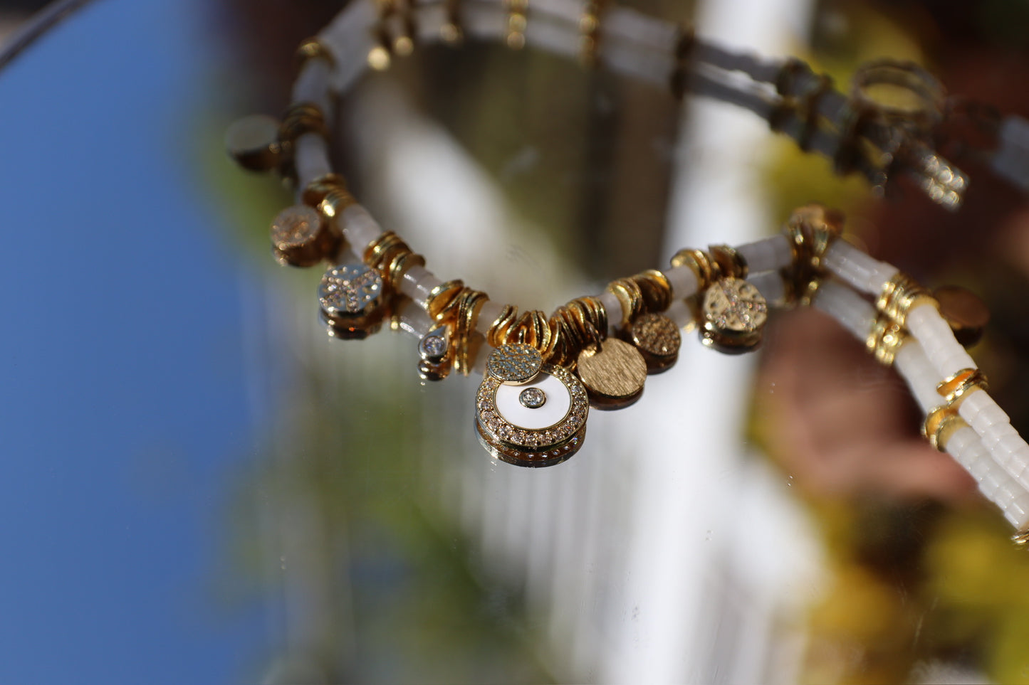 APHRODITA white quartz stone and gold-plated charms necklace