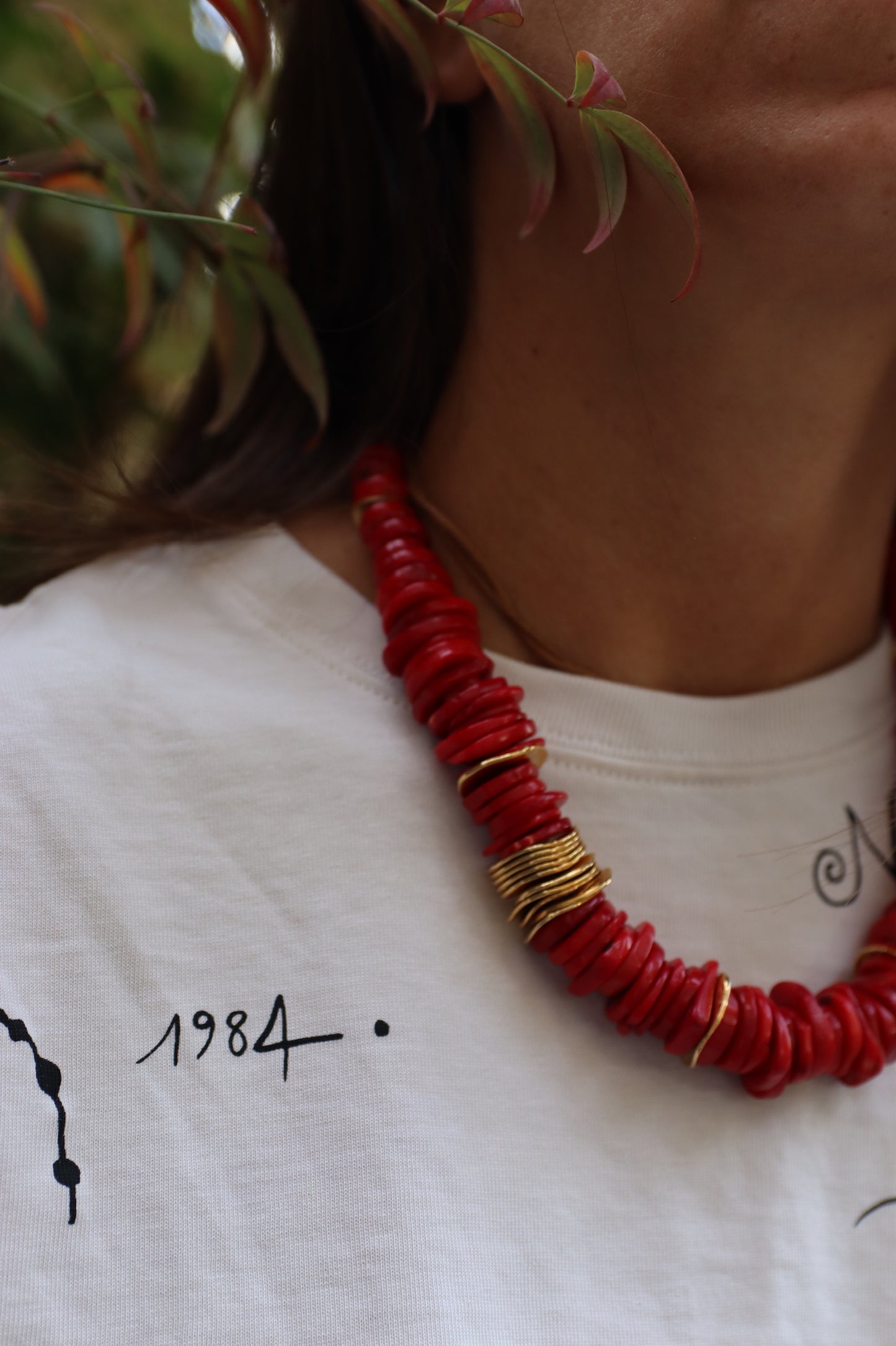 CARMEN coral stones and gold plated necklace