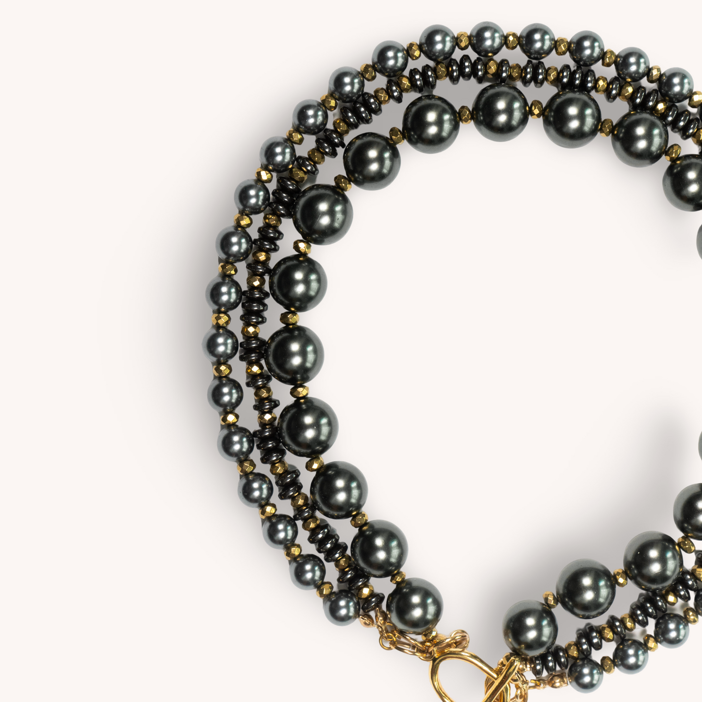 ANASTASIA grey pearls necklace