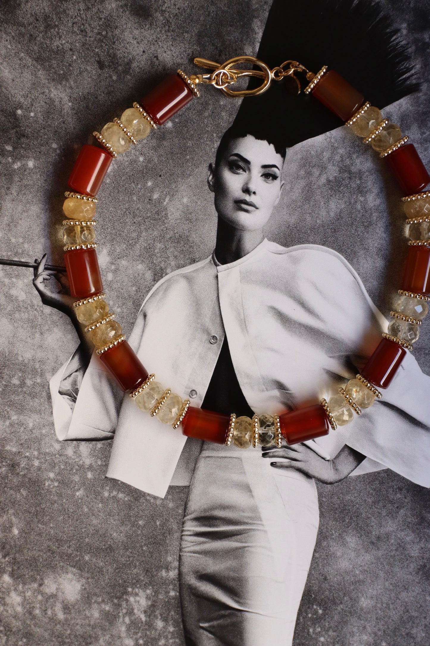 VICTORIA brown agate stones and gold plated choker