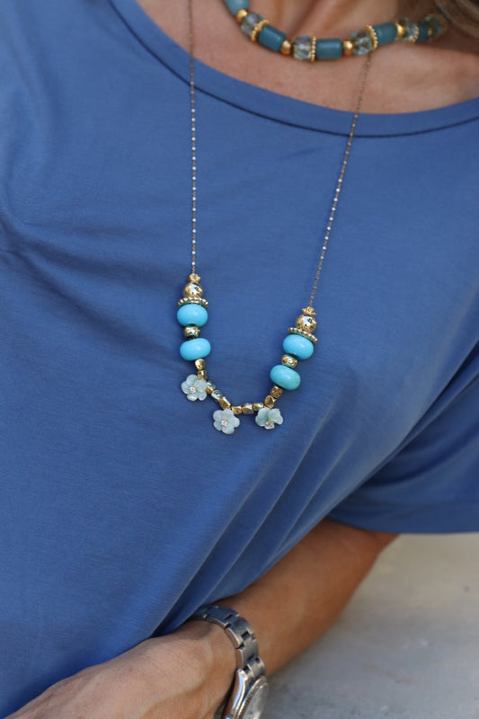 BLUE BLOSSOM LONG CHARMS NECKLACE WITH FLOWERS