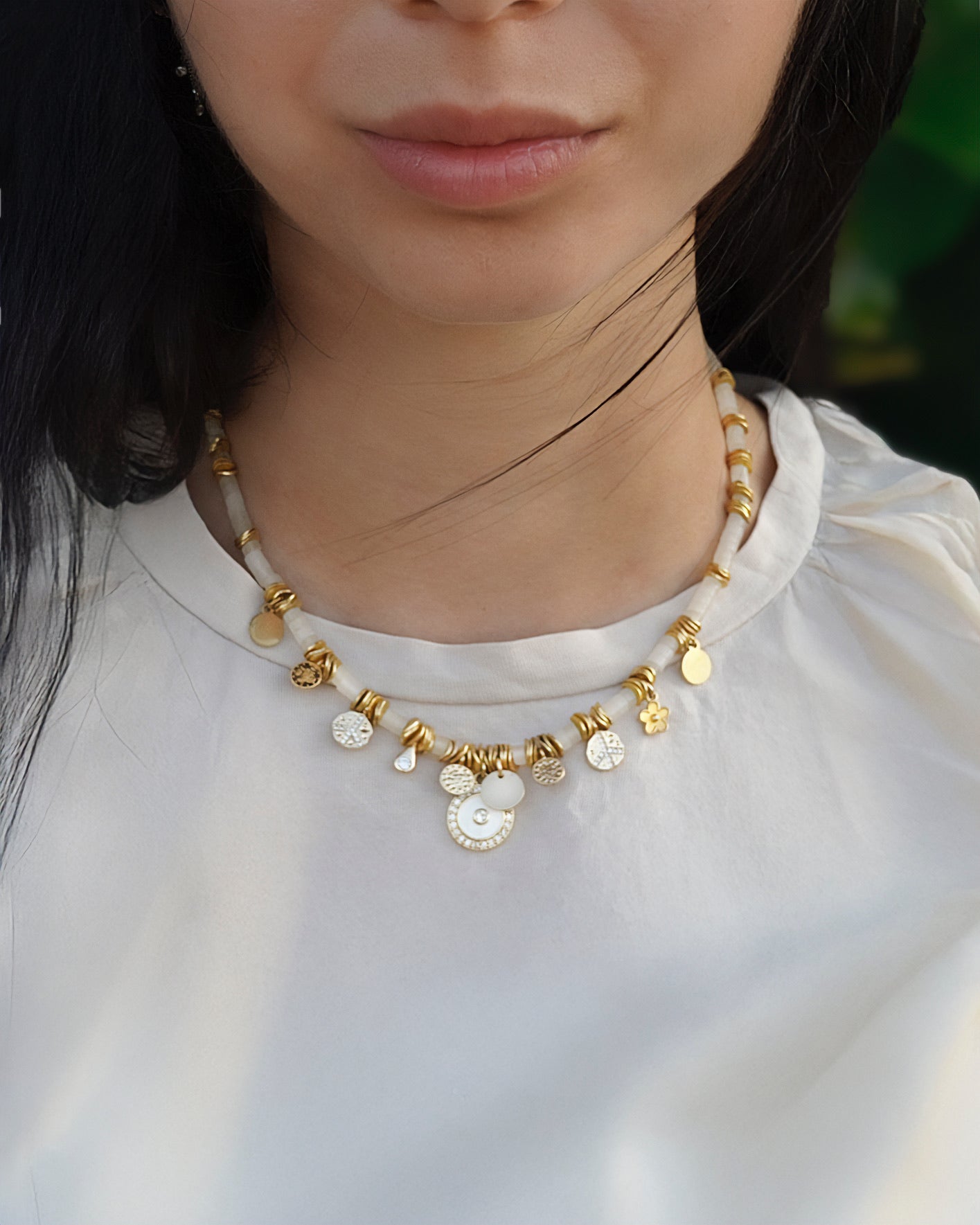 APHRODITA white quartz stone and gold-plated charms necklace