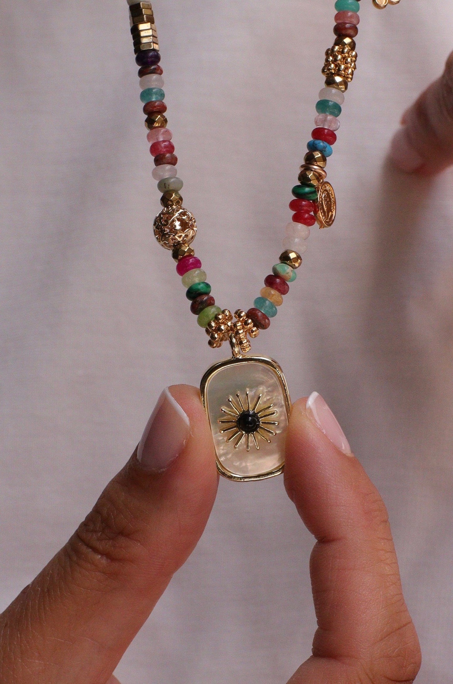 RAINBOW PENDANT NECKLACE